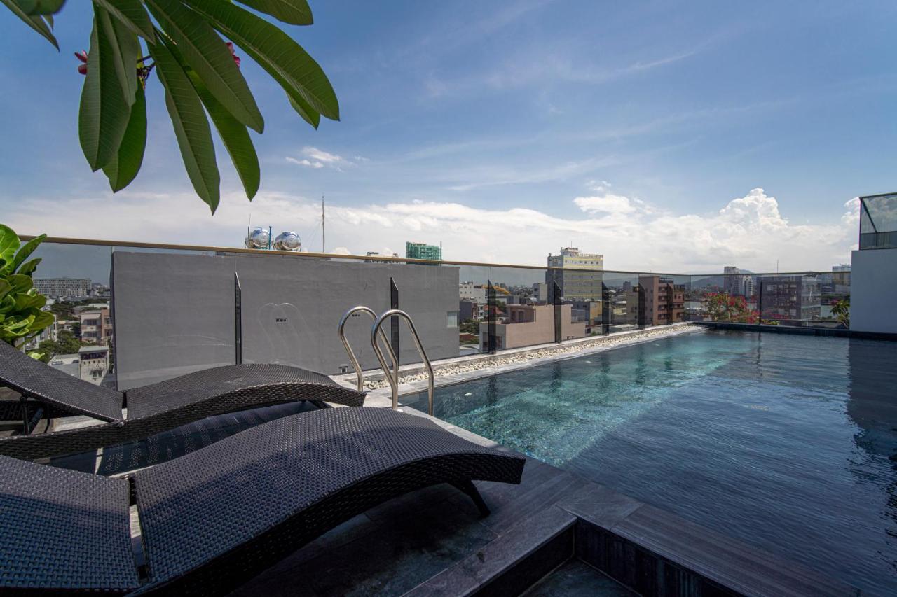 Hsuites Riverside Hotel And Apartment ダナン市 エクステリア 写真